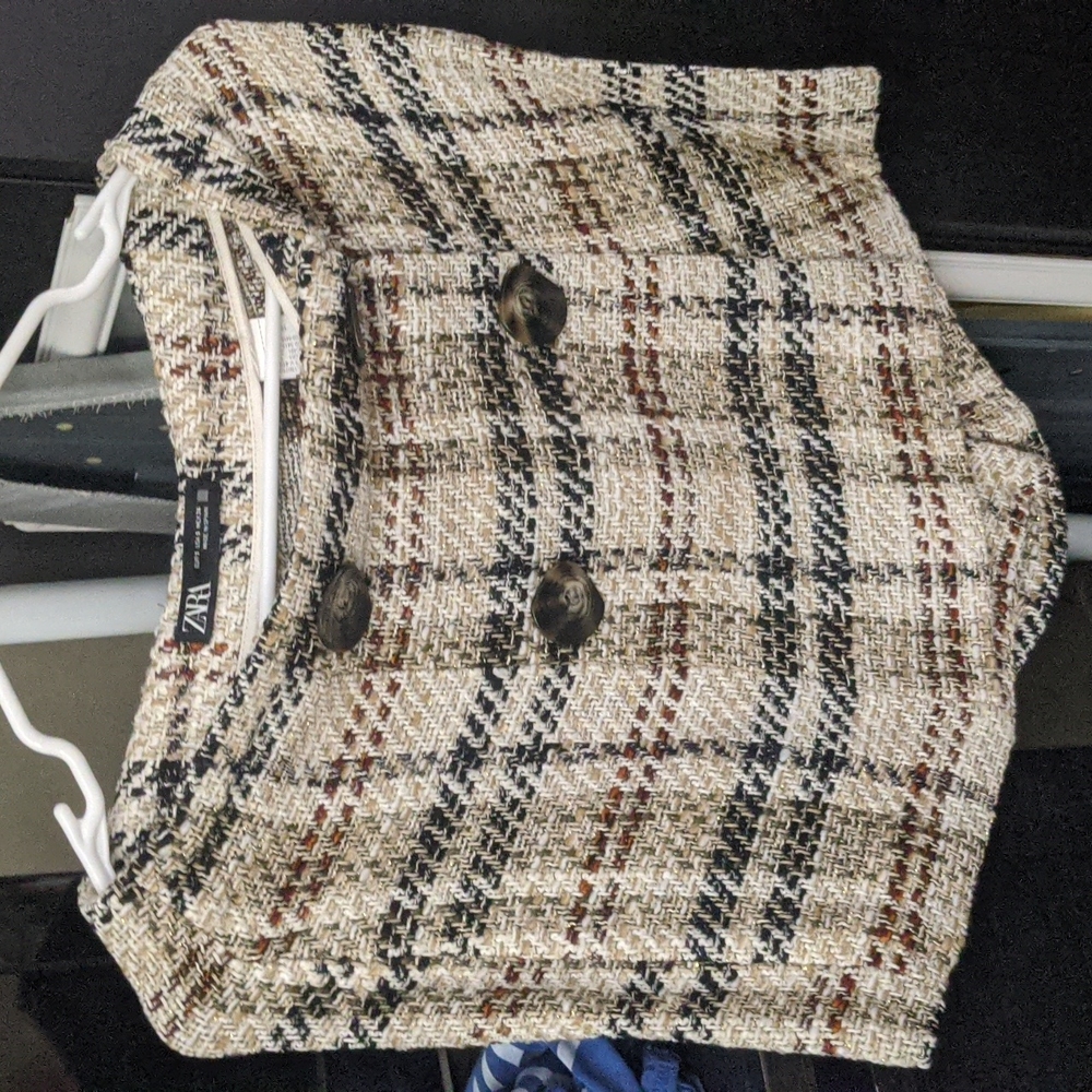 Set of tweed blazer and skort